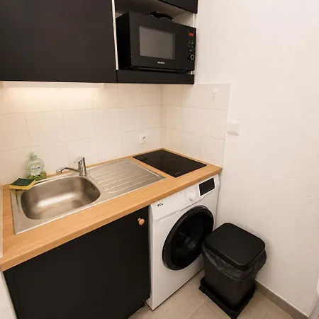 Appartement 2 Couchages Vue Port Piscine Le Cap D'agde *